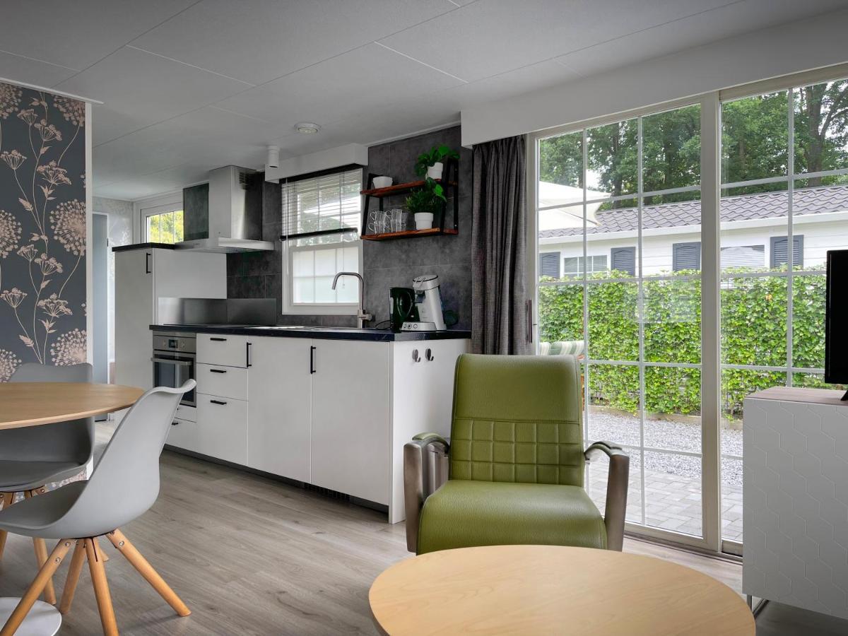 Chalet Natuurrijk โอสเตอร์ไวก์ ภายนอก รูปภาพ